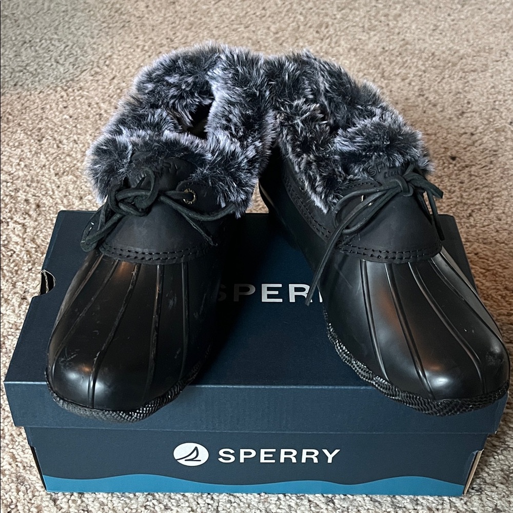 Sperry Black Boots with Faux Fur Lining